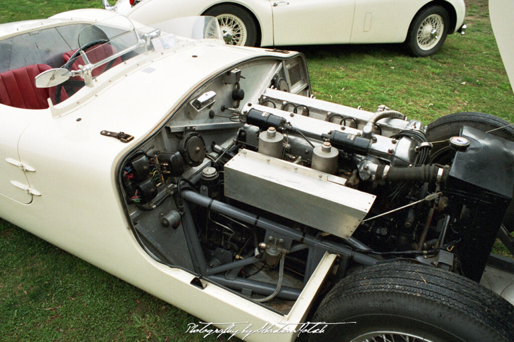 Jaguar C-Type and XK140 FHC in Alexandra New Zealand Photo by Sebastian Motsch