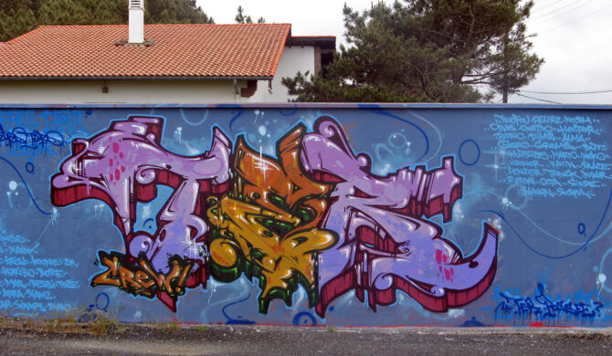 Grafitti in St-Jean-de-Luz France Photography by Sebastian Motsch