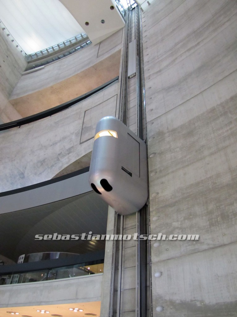 Mercedes-Benz Museum Stuttgart Untertürkheim 2009