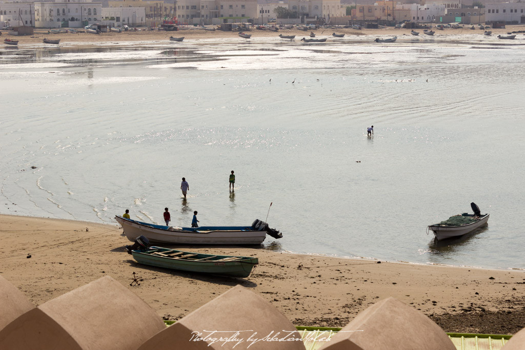 Oman Sur Harbor Low Tide | Travel Photography by Sebastian Motsch (2014)