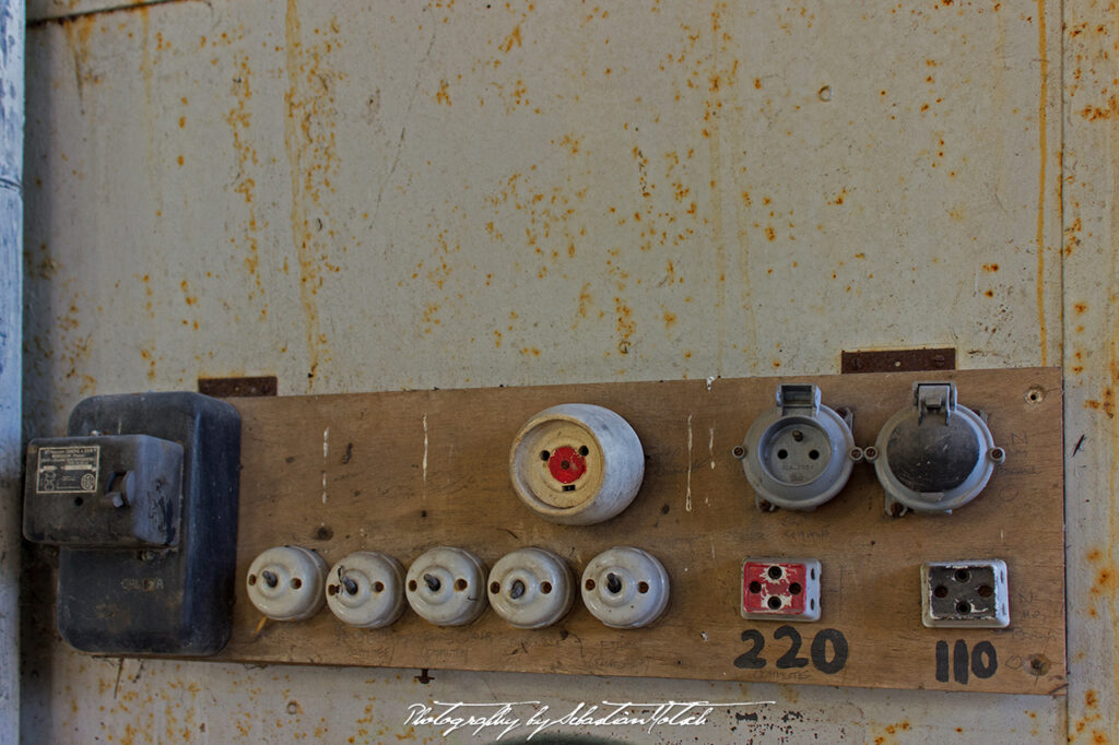 France Station Service A La Rose des Vents Photography by Sebastian Motsch