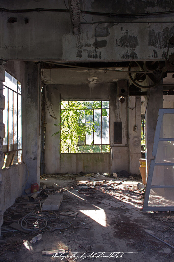 France Station Service A La Rose des Vents Photography by Sebastian Motsch