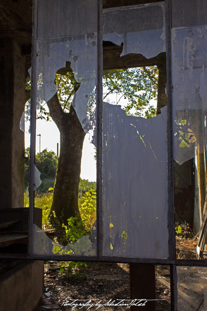 France Station Service A La Rose des Vents Photography by Sebastian Motsch