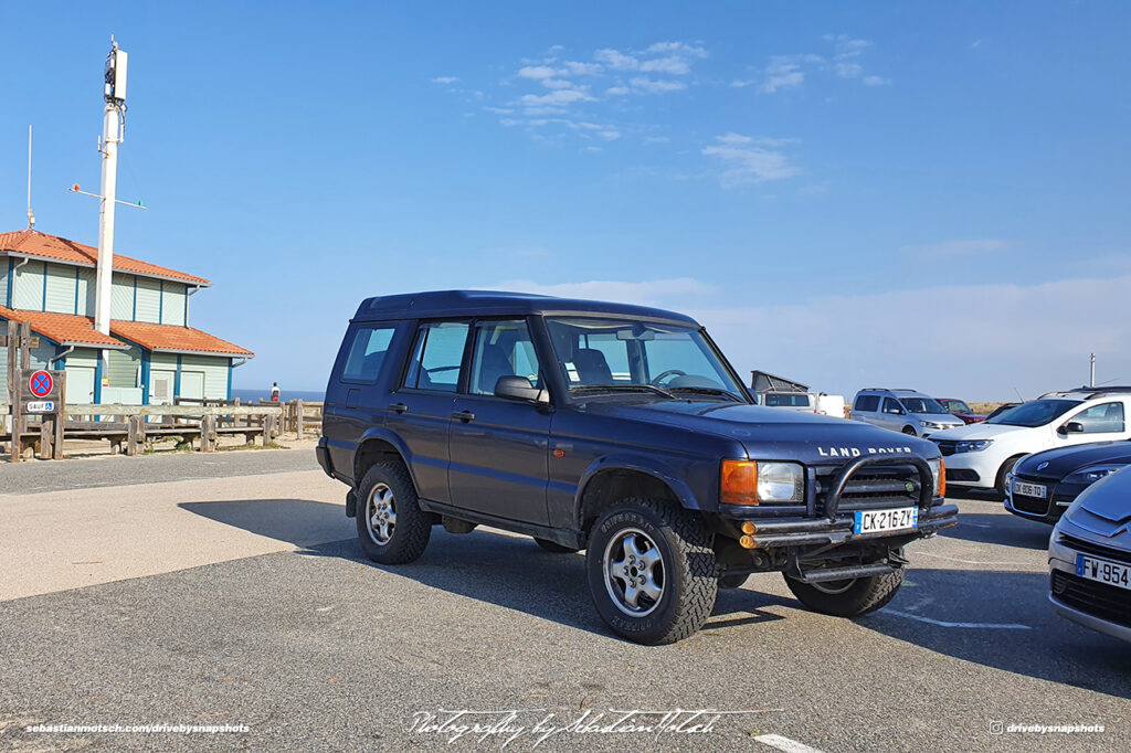 Land Rover Discovery at Cap Homy France Drive-by Snapshots by Sebastian Motsch