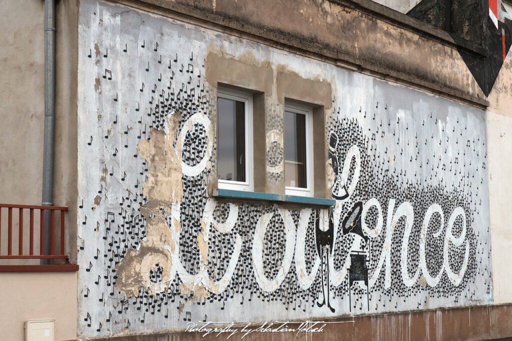 Street Art Graffitti in France Strasbourg Photo by Sebastian Motsch