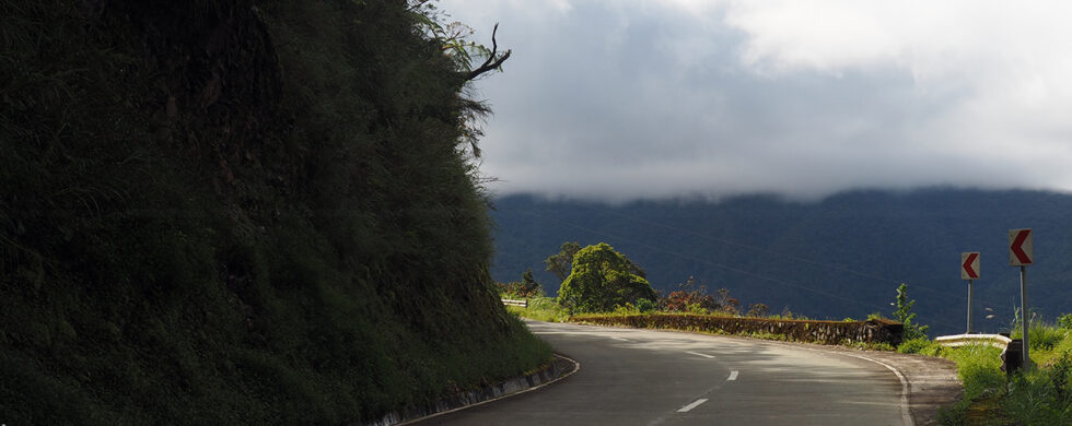 Mountain Road in the Philippines | Photography by Sebastian Motsch (2017)