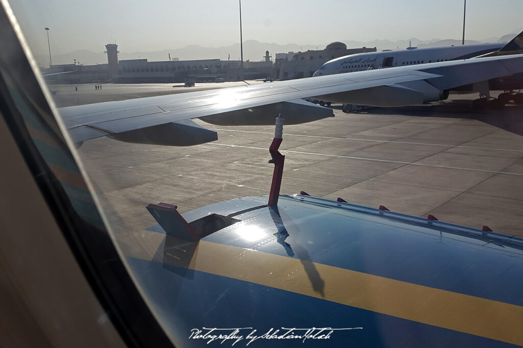 Flight FRA DXB MCT Refueling Photography by Sebastian Motsch