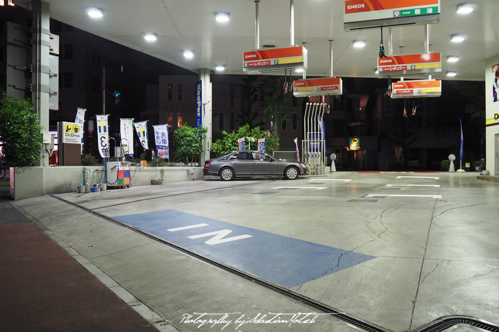 2017 Japan Tokyo Petrol Station at Night 01