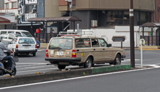 Volvo 245 Wagon in Shizuoka Drive-by Snapshots by Sebastian Motsch