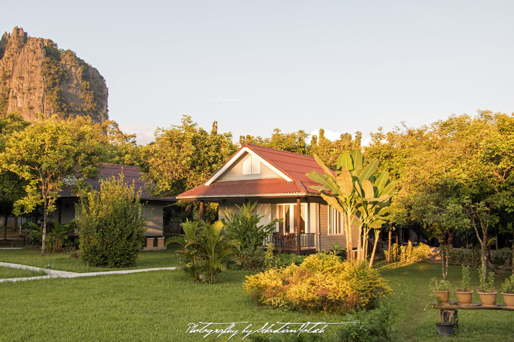 Laos Vang Vieng Bearlin Bungalow by Sebastian Motsch 04