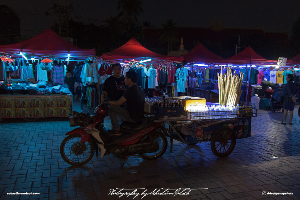 Laos Vientiane Chao Anouvong Park Night Market 01 Travel Photography by Sebastian Motsch