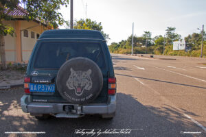 Mitsubishi Pajero CFA6470L3 in Laos Vientiane Drive-by Snapshot by Sebastian Motsch