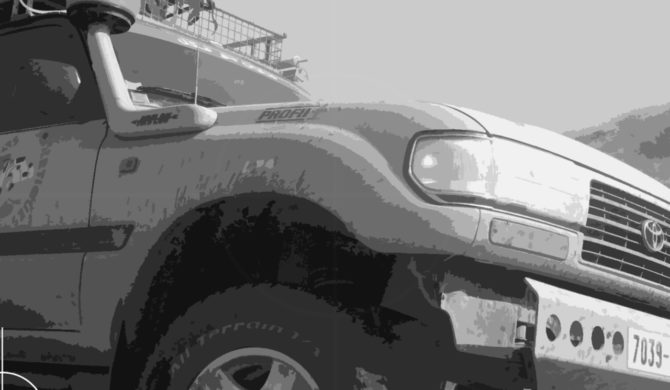 Toyota LandCruiser 80-Series | Drive-by Snapshots by Sebastian Motsch (2009)