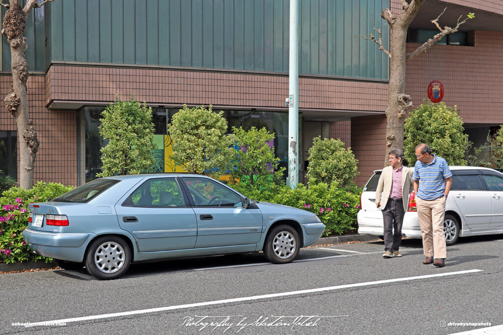 Citroen Xantia Tokyo Drive-by Snapshots by Sebastian Motsch