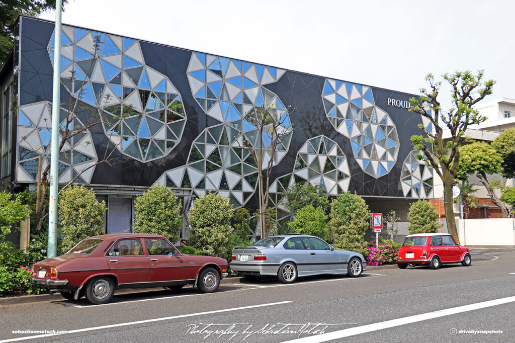 Classic Cars Daikanyama Tokyo Drive-by Snapshots by Sebastian Motsch