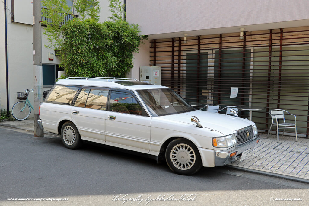 Toyota Crown Wagon Minato Tokyo Drive-by Snapshots by Sebastian Motsch