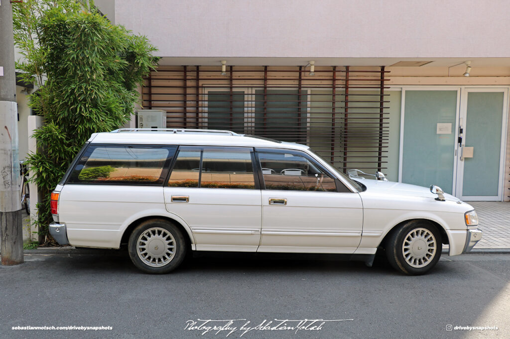 Toyota Crown Wagon Minato Tokyo Drive-by Snapshots by Sebastian Motsch