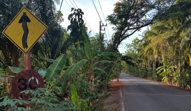 Thailand Surat Thani Road Photography by Sebastian Motsch