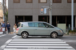 Japan Tokyo Renault Avantime by Sebastian Motsch