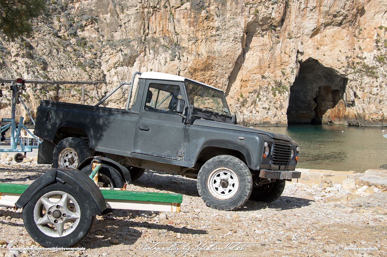 Land Rover LWB Pick-up Malta Gozo Inland Sea Drive-by Snapshots by Sebastian Motsch