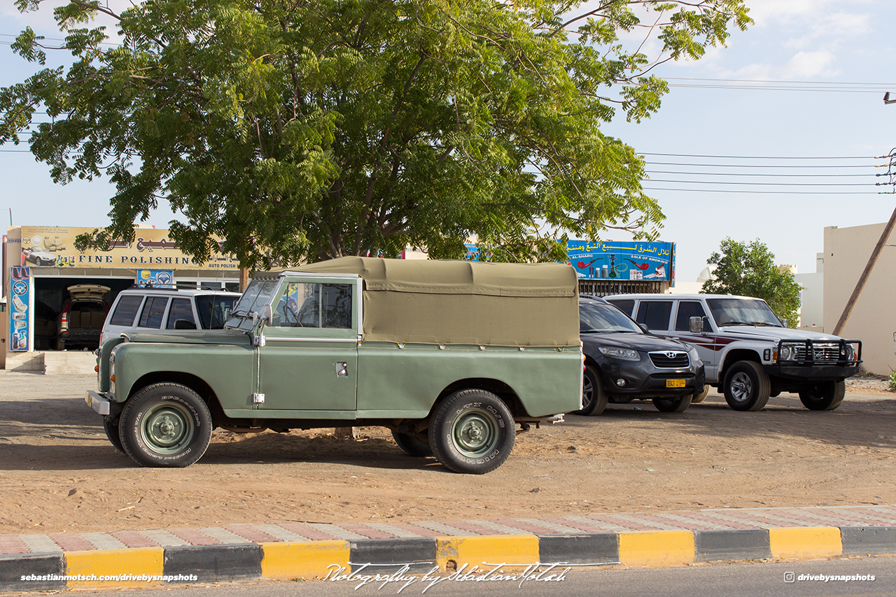 Land Rover Series III LWB Pickup Oman Bidiyah Drive-by Snapshot by Sebastian Motsch