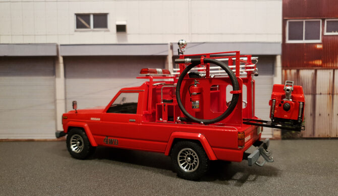 Aoshima Nissan Safari JDM Fire Engine by Sebastian Motsch