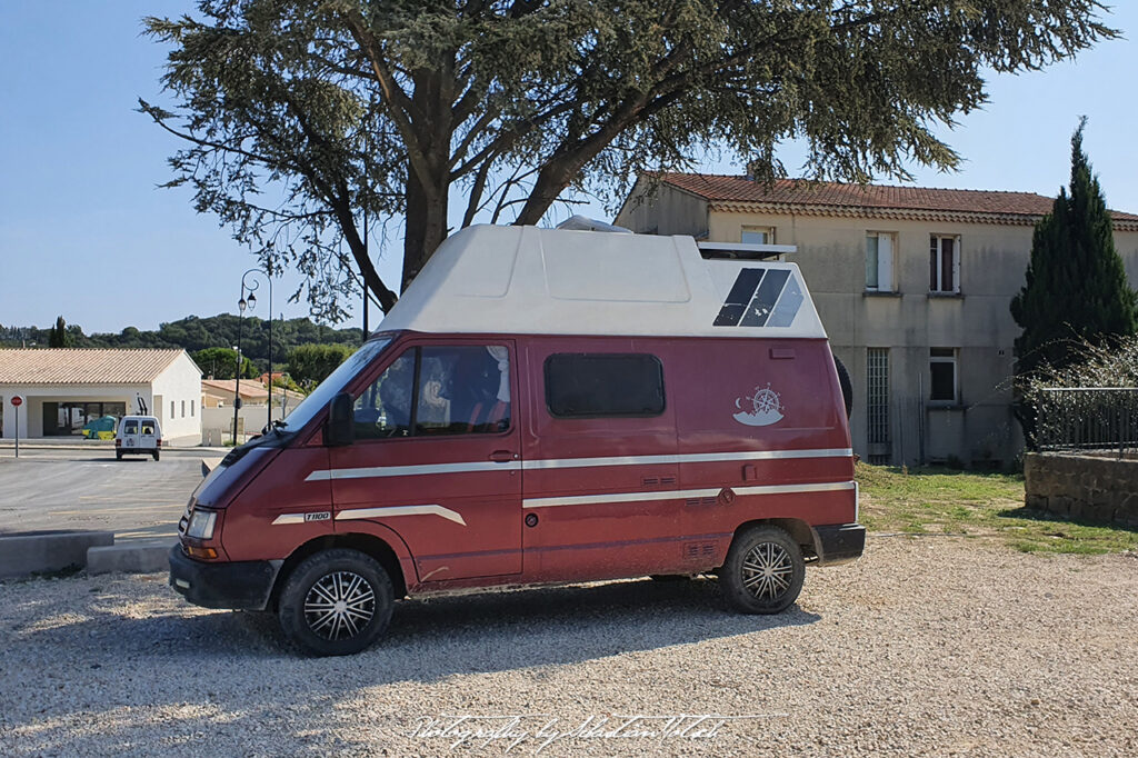 Renault Trafic T1100 Campervan France Chateauneuf-du-Pape Drive-by Snapshots by Sebastian Motsch 02