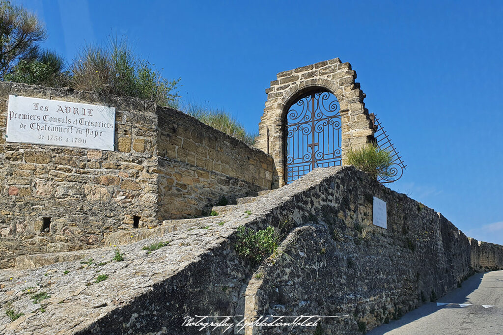 2021-10-01 France Chateauneuf du Pape Photo by Sebastian Motsch