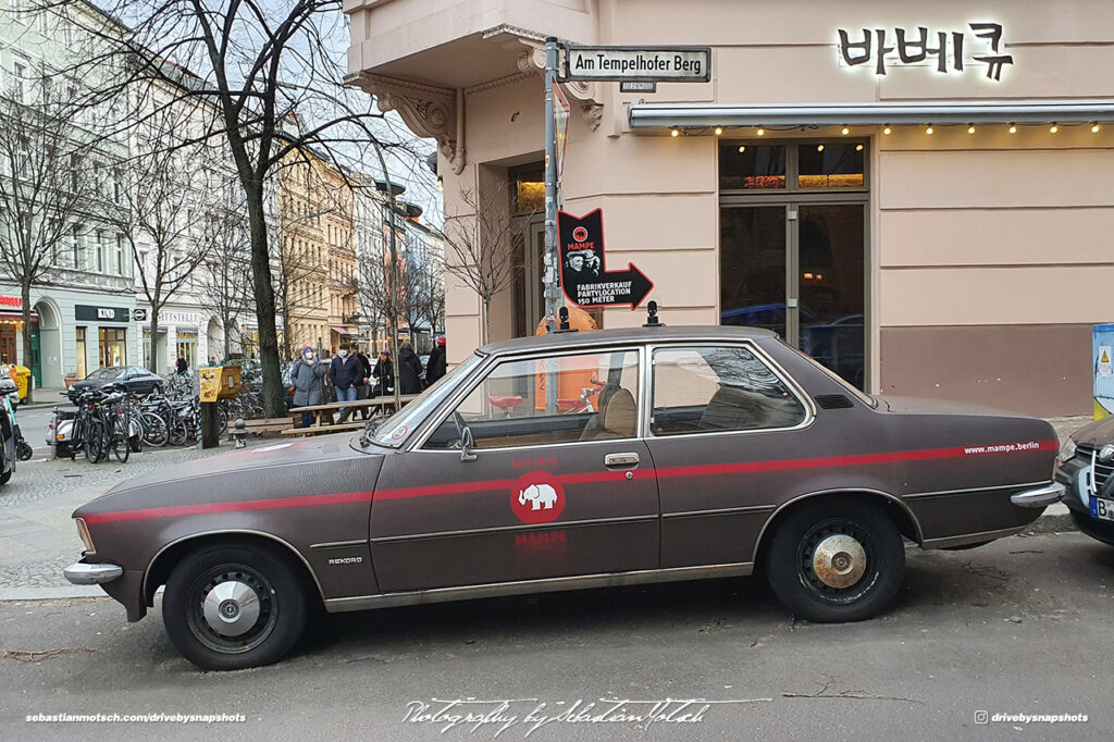 Opel Rekord D Coupé Mampe Berlin Drive-by Snapshots by Sebastian Motsch