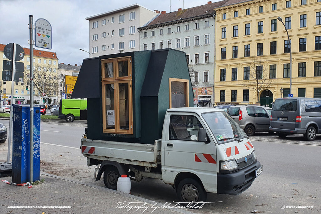 Piaggio Porter Camper in Berlin Drive-by Snapshots by Sebastian Motsch
