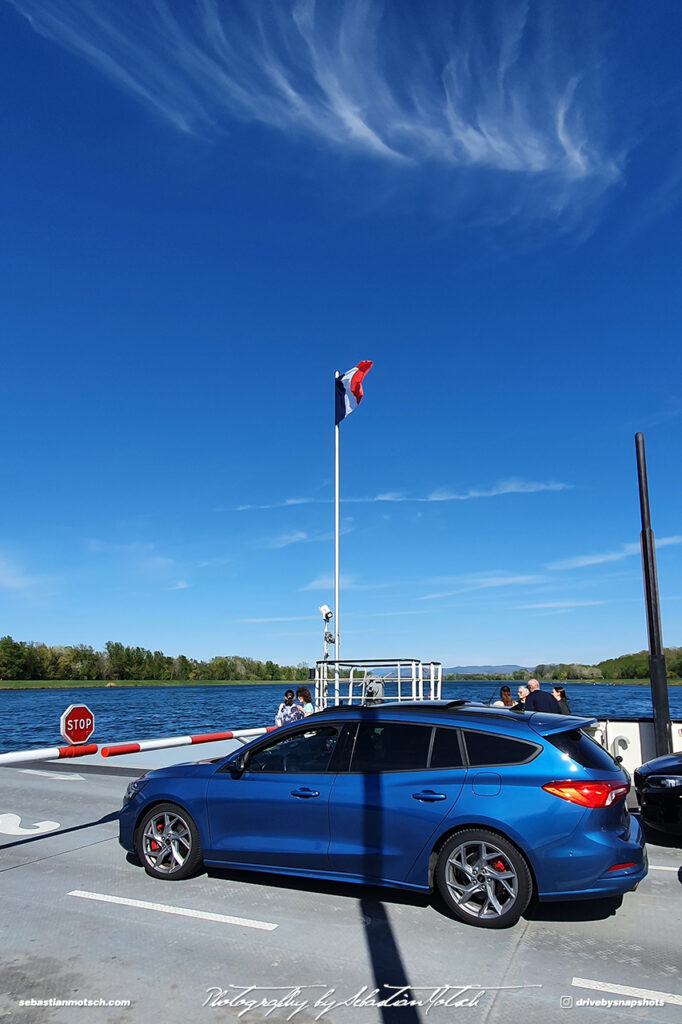 Ford Focus ST Turnier in France Drive-by Snapshots by Sebastian Motsch