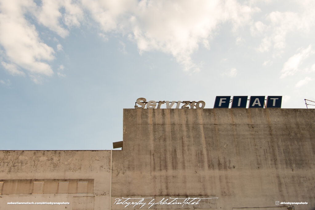 Servizio FIAT Siracusa Italia Drive-by Snapshots by Sebastian Motsch