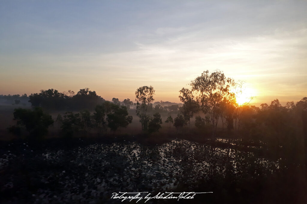 Night Train Bangkok to Vientiane Sunrise Nong Khai Photo by Sebastian Motsch