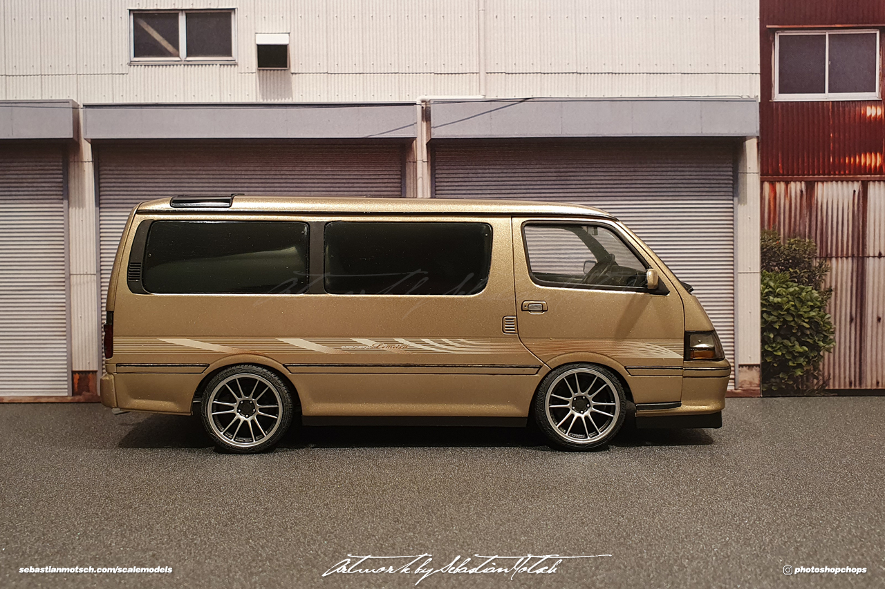 Aoshima Toyota Hiace H100 Wagon Super Custom Limited Scale Model by Sebastian Motsch