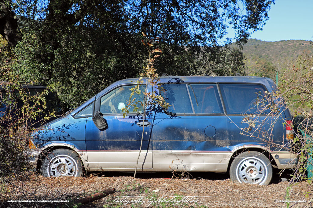 Ford Aerostar America Garage Corsica Drive-by Snapshots by Sebastian Motsch
