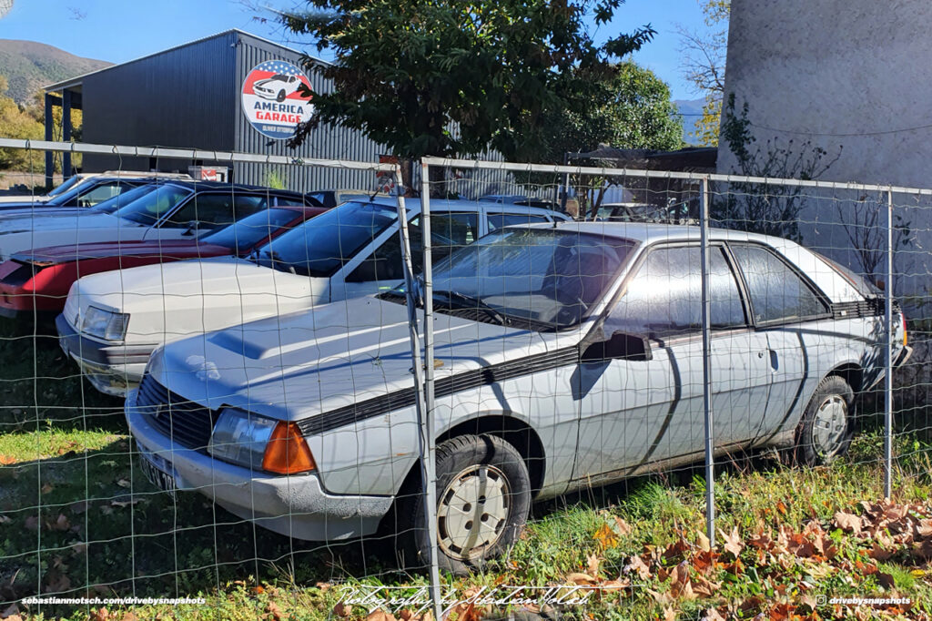 Renault Fuego America Garage Corsica Drive-by Snapshots by Sebastian Motsch