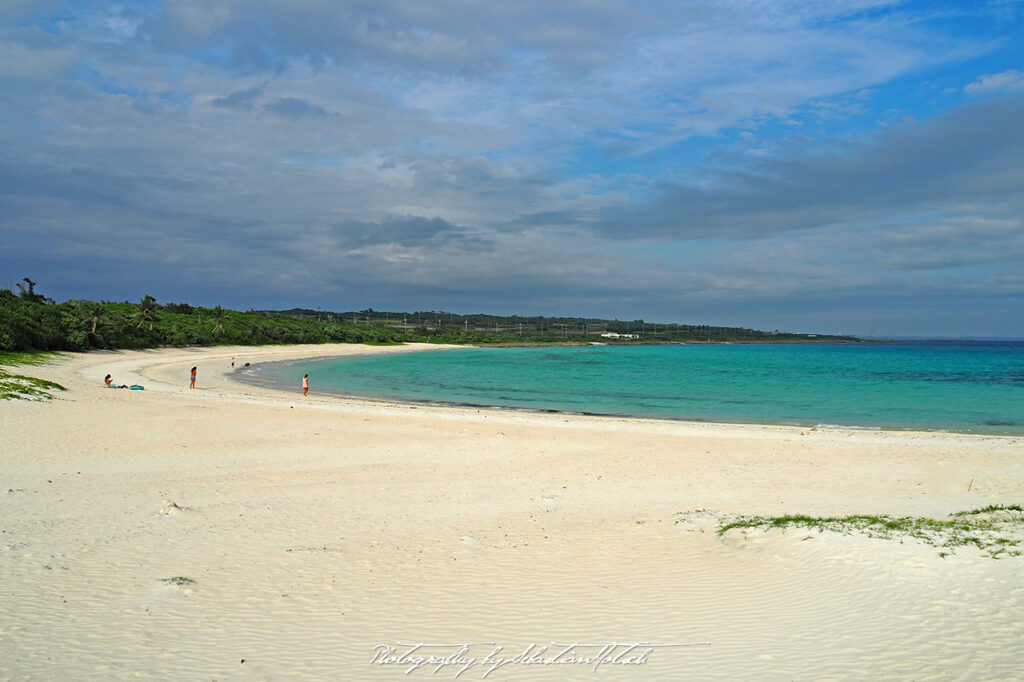 Japan Ibaru-jima Toguchi-no-hama Beach Photo by Sebastian Motsch