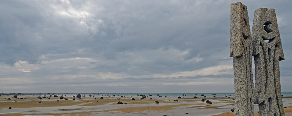 Japan Irabu-jima Sawada-no-hama Beach Sculpture Photo by Sebastian Motsch