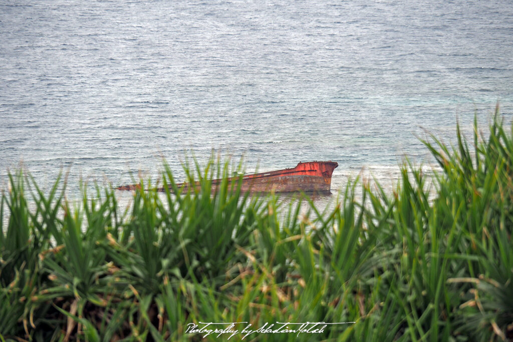 Japan Irabu-jima Sawada-no-hama Beach Shipwreck Photo by Sebastian Motsch