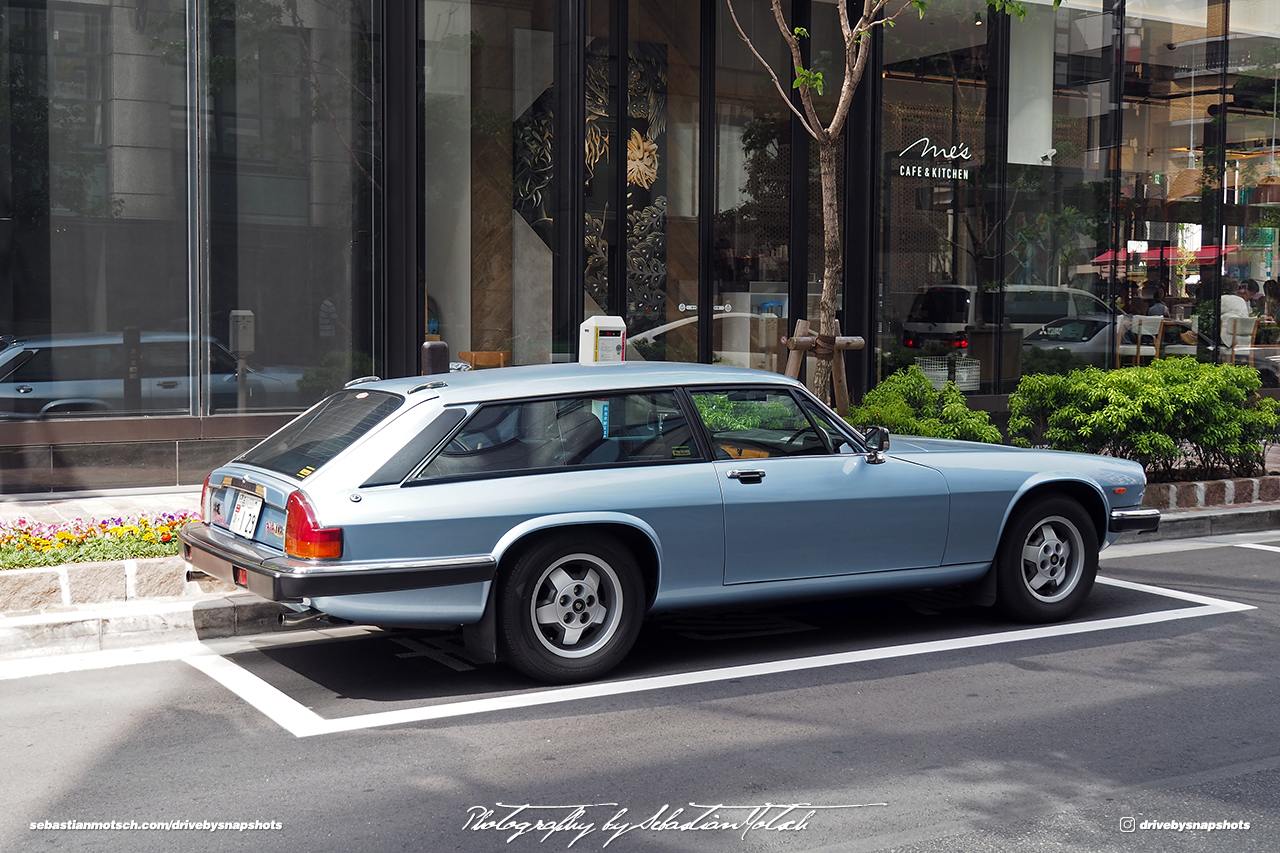 Jaguar XJ-S Lynx Eventer in Ginza Tokyo Japan Drive-by Snapshots by Sebastian Motsch