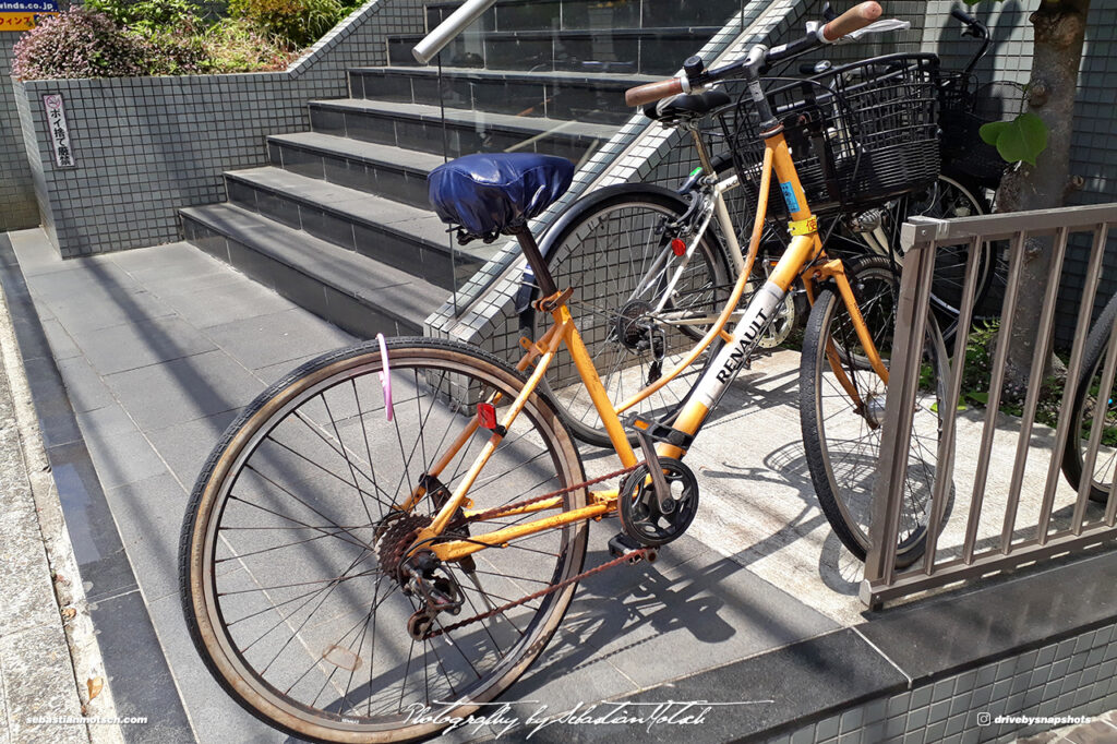 Japan Tokyo Azabu-Bujan Renault Bicycle by Sebastian Motsch