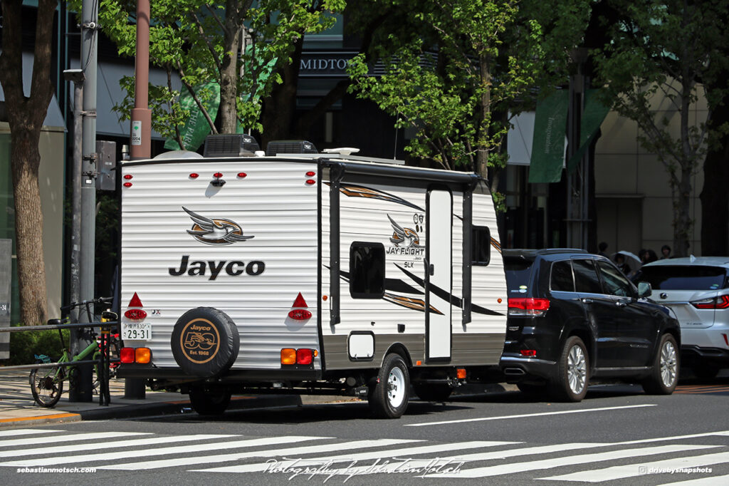 Japan Tokyo Roppongi Jeep Cherokee with Jayco Jayflight SLX Caravan by Sebastian Motsch