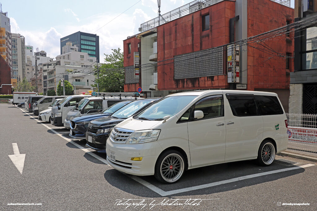 Japan Tokyo Roppongi Toyota Alphard BBS LeMans by Sebastian Motsch