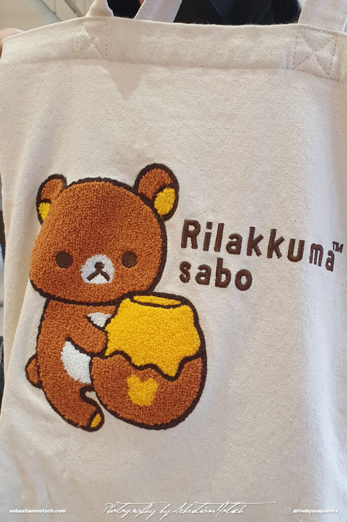 Rilakkuma Sabo Bag at Tokyo Tower Photo by Sebastian Motsch