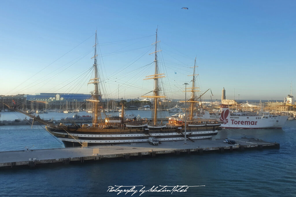 Three Mast Sailship in Livorno Photo by Sebastian Motsch