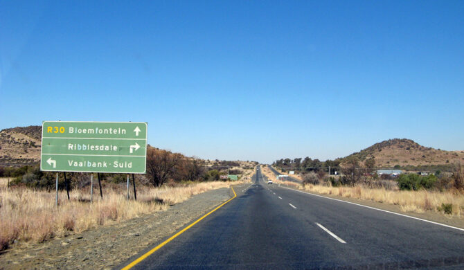 South Africa Johannesburg to Bloemfontein R30 Road Sign Photo by Sebastian Motsch