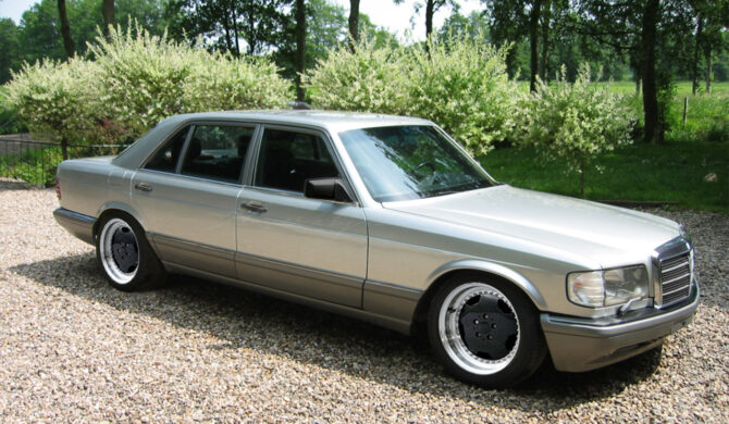 Mercedes-Benz W126 560SEL AMG by Sebastian Motsch