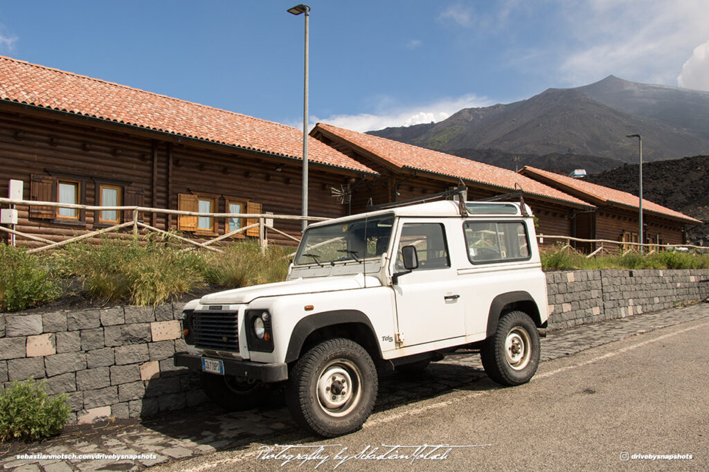 Land Rover Defender 90 Monte Etna Italia Drive-by Snapshots Sebastian Motsch