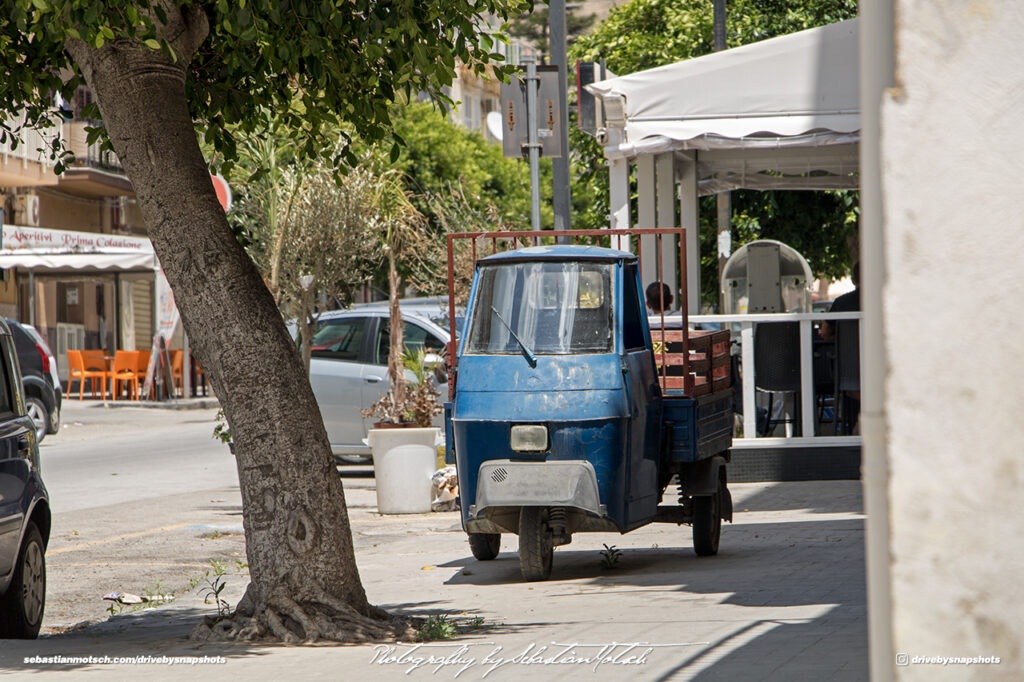 Piaggio Ape Blu Sicilia Italia Drive-by Snapshots by Sebastian Motsch