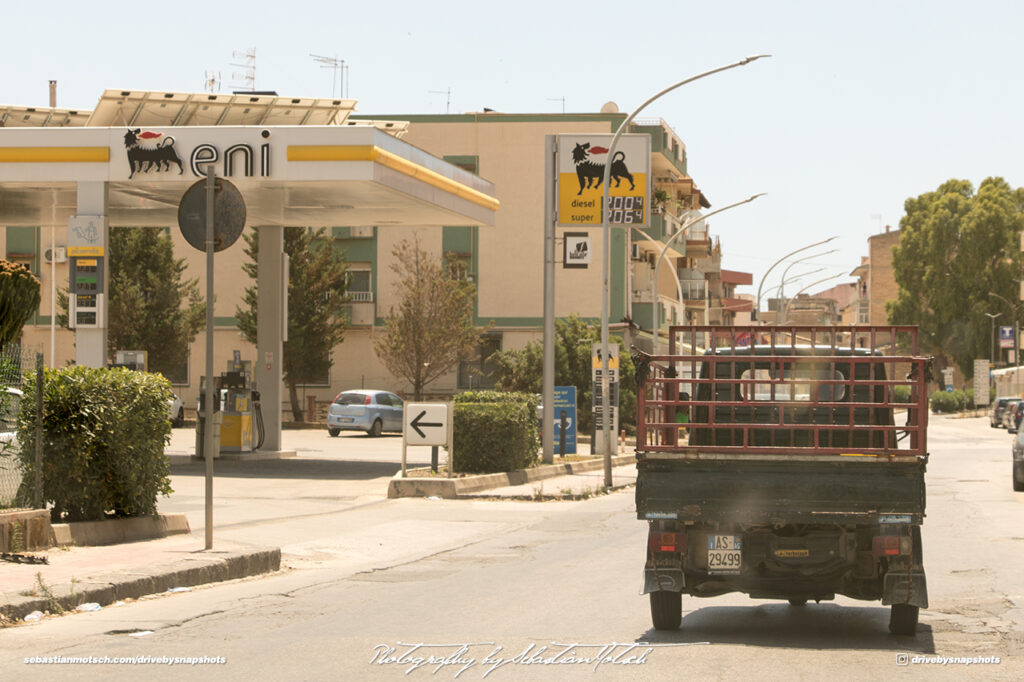 Piaggio Ape Eni Sicilia Italia Drive-by Snapshots by Sebastian Motsch